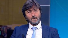 Futbol Yorumcusu Nasıl Olunur? Ne Kadar Para Kazanır?